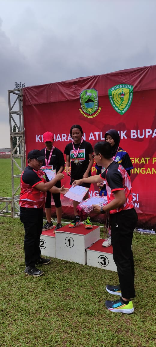 Juara 1 Lomba Atletik TK Kabupaten Kuningan Nomor lari 1500 m