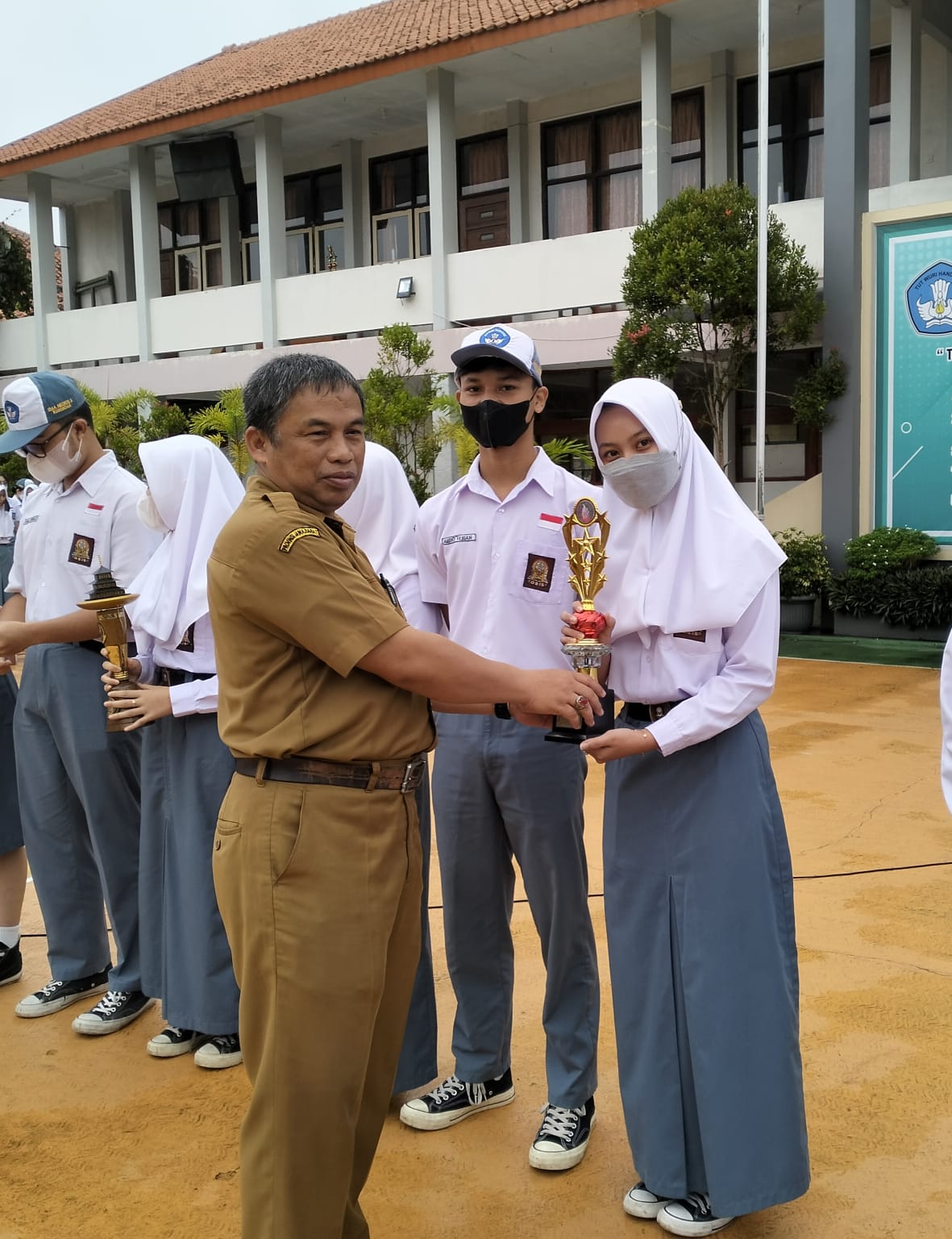 Juara 2 Lomba Debat bahasa Indonesia dengan Tajuk Action 2023 Se Jawa