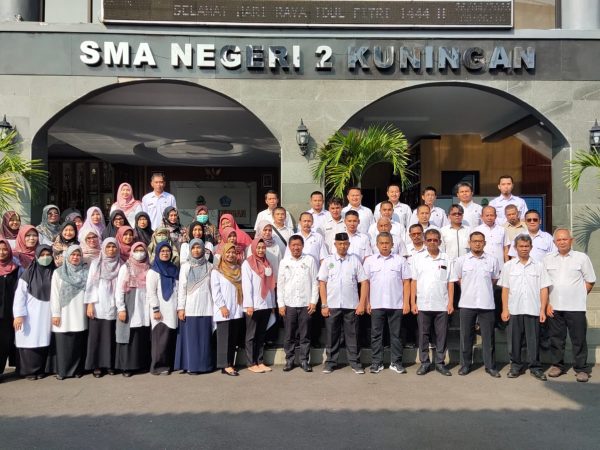 HARI PERTAMA MASUK KERJA SETELAH IDUL FITRI 1444 H HARI PERTAMA MASUK KERJA SETELAH IDUL FITRI 1444 H