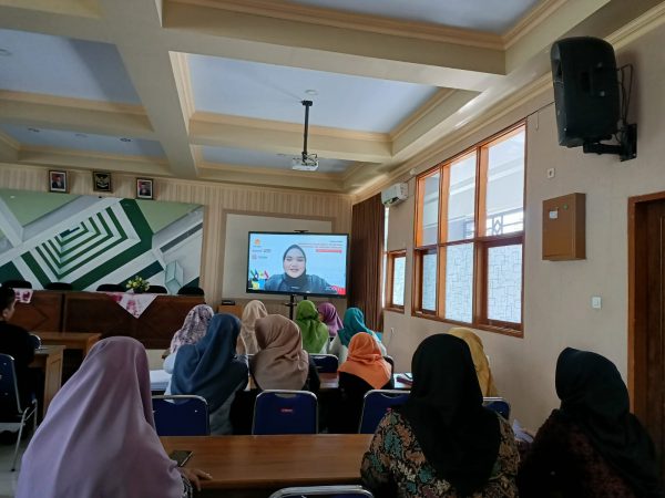 WEBINAR Mencegah Politisasi Kampus Dan Sekolah Dalam Pemilu Dan ...